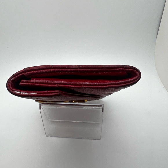 GUC Yves Saint Laurent Red Compact Wallet - Picture 4 of 5